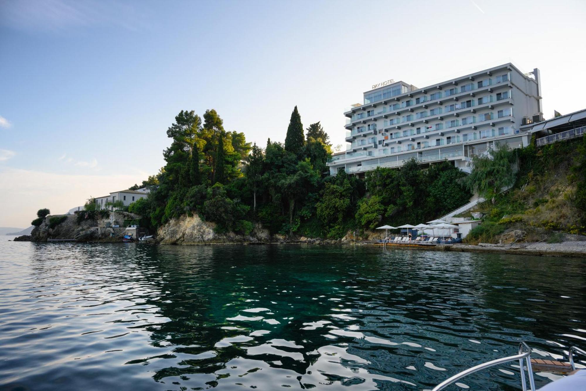 Ray Hotel Corfu Перама Экстерьер фото