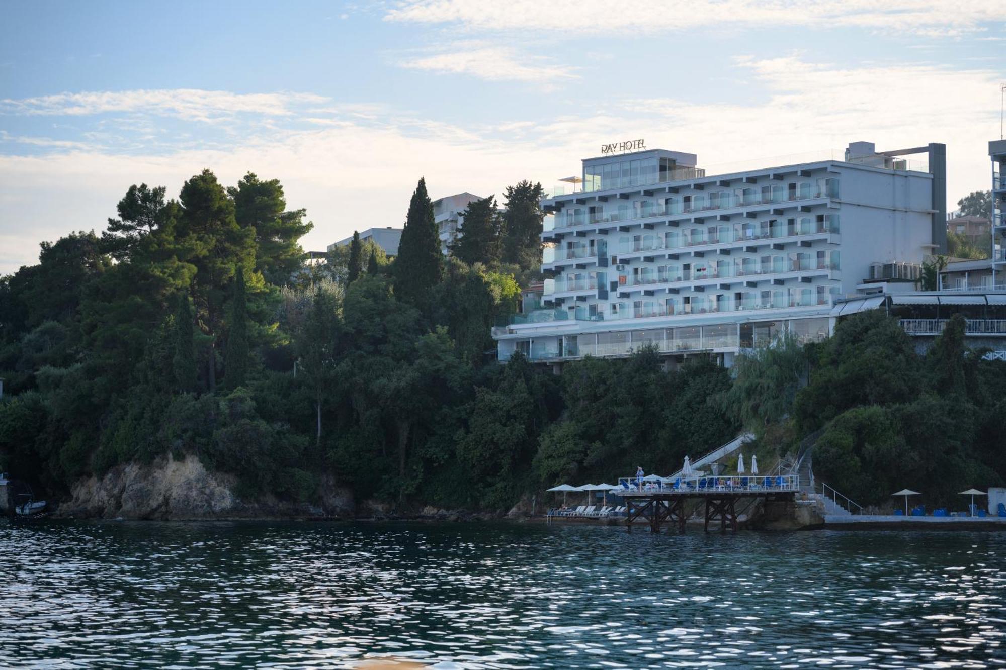 Ray Hotel Corfu Перама Экстерьер фото